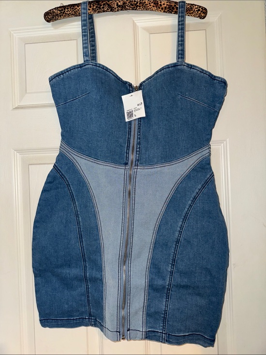 Forever 21 Dresses & Skirts - Forever 21 Two-Tone Blue Denim Zip-Front Mini Dress